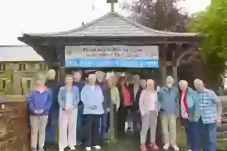 Happy couples launch appeal to restore iconic local landmark 